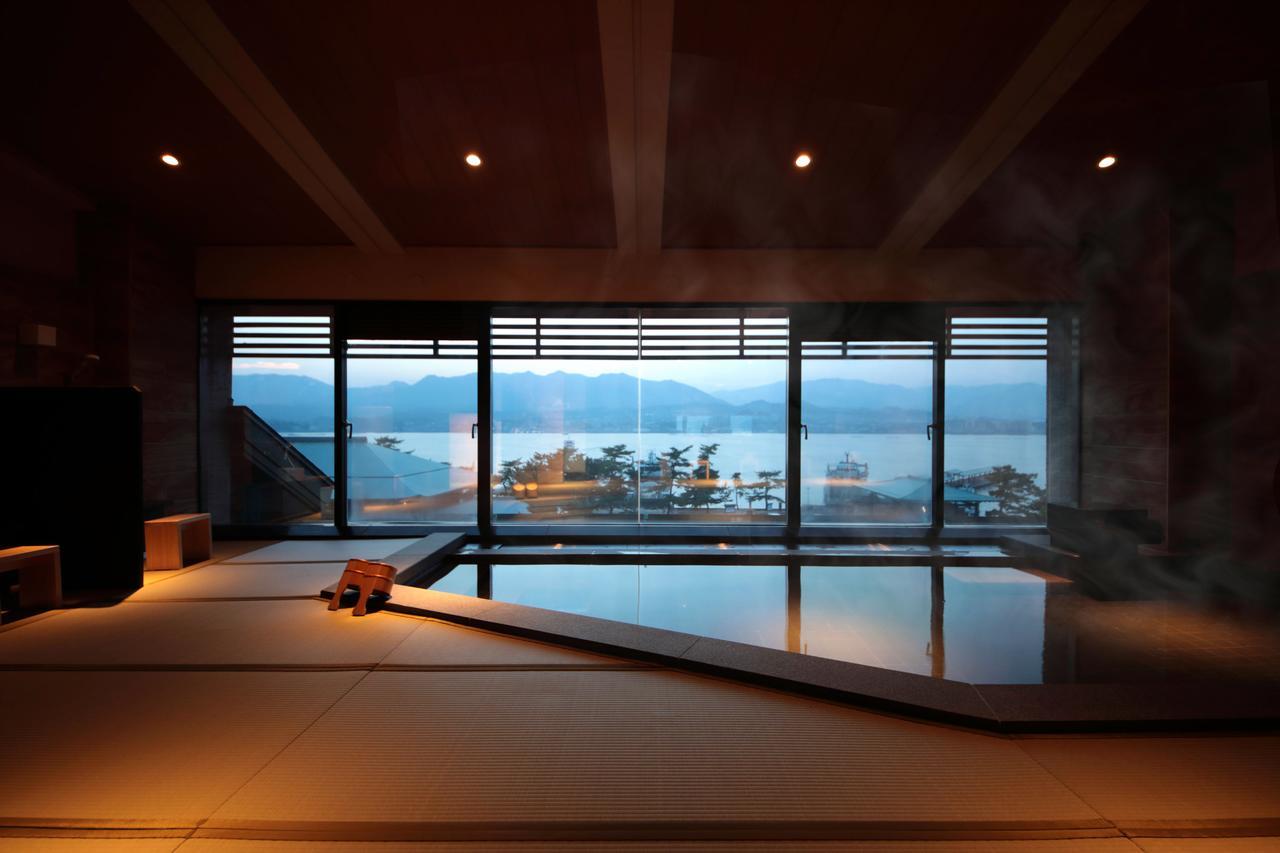 Hotel Miyajima Villa Hatsukaichi Esterno foto