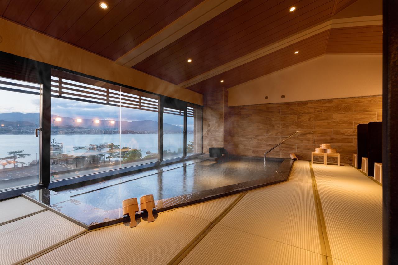 Hotel Miyajima Villa Hatsukaichi Esterno foto